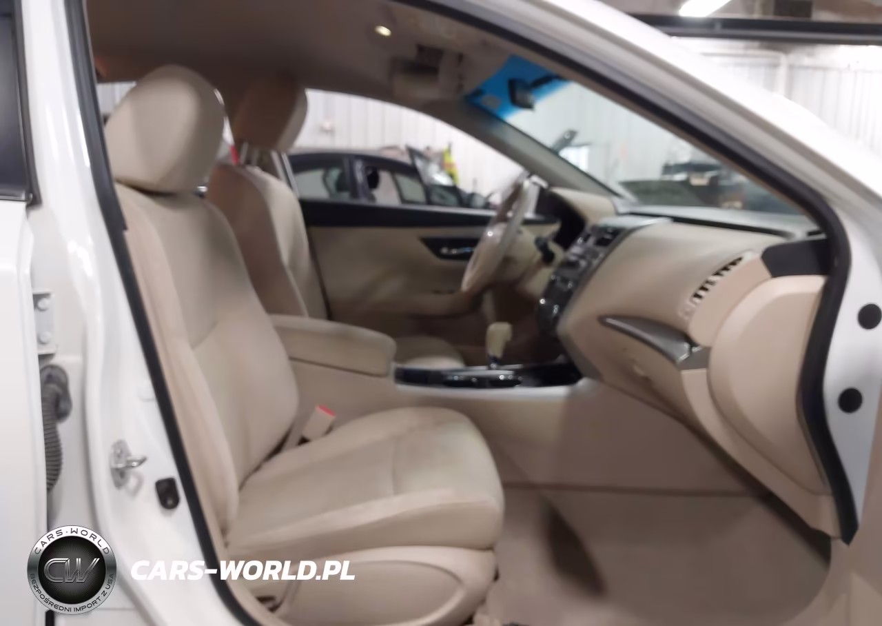 2014 Nissan Altima 2.5 S VIN:1N4AL3AP1EC329262 - 5