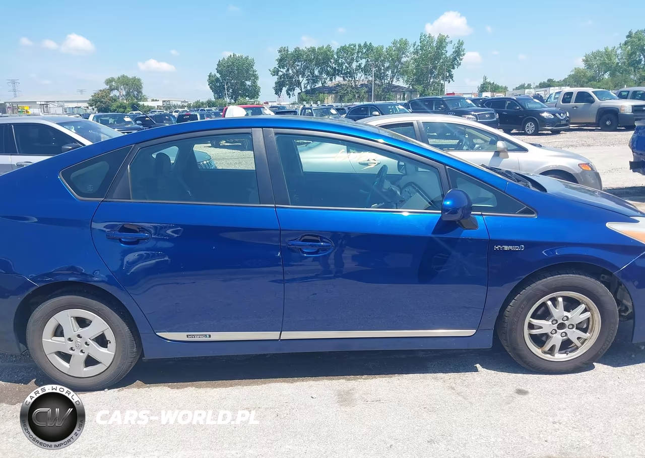 2011 Toyota Prius Three VIN:JTDKN3DU1B0288509 - 13