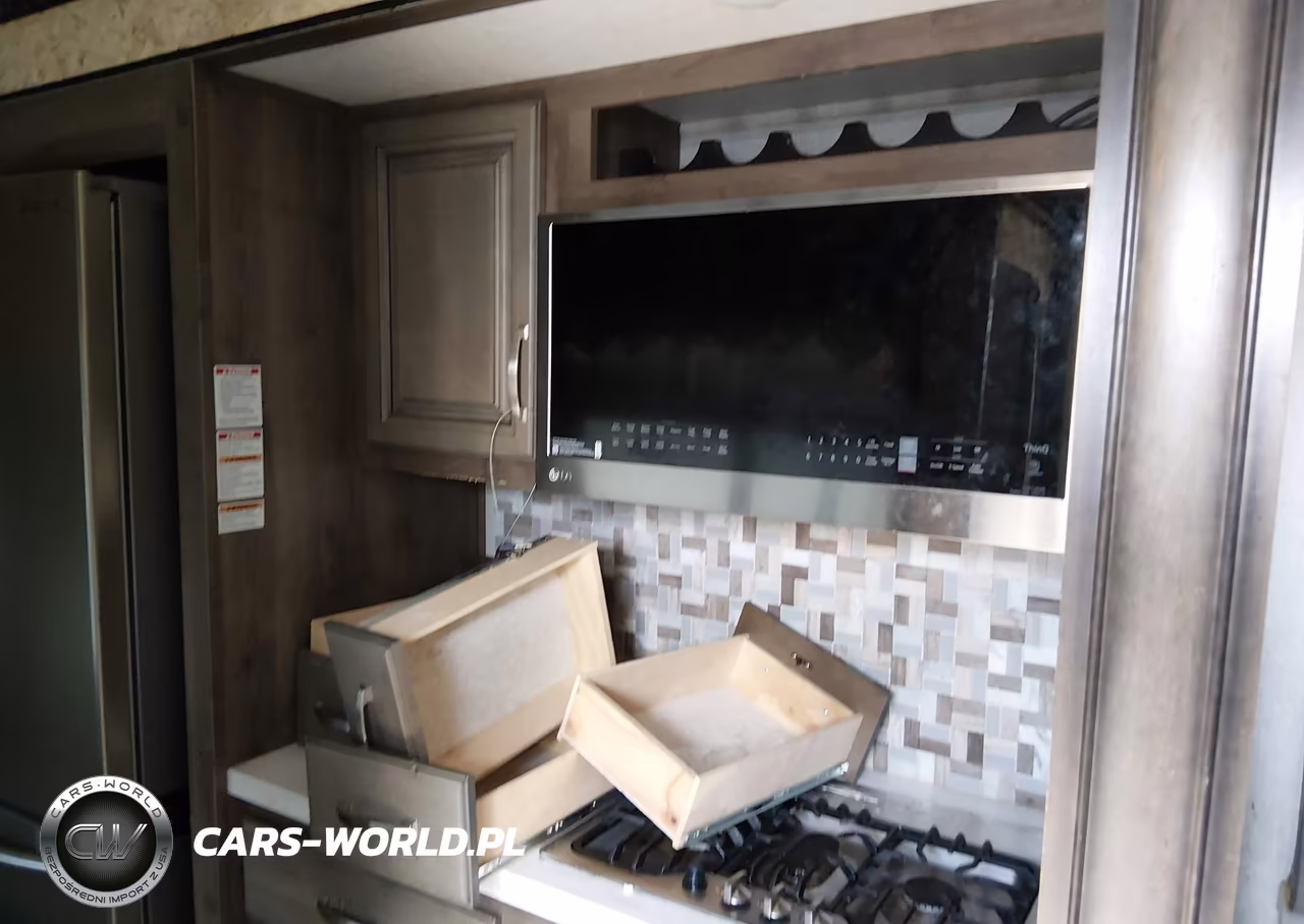 2018 Keystone Rv Other VIN:4YDF37325J4703494 - 14