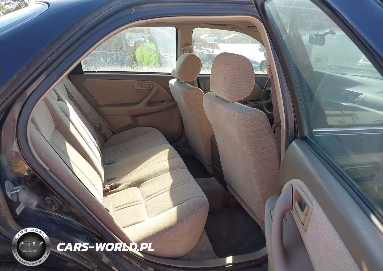 2001 Toyota Camry Le VIN:JT2BG22K610553325 - 8