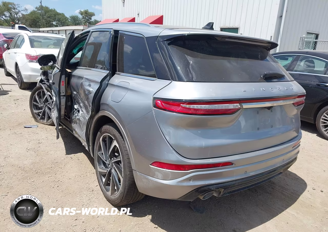 2023 Lincoln Corsair Grand Touring VIN:5LMTJ5DZ1PUL23520 - 3