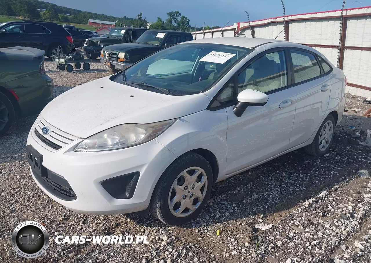 2013 Ford Fiesta S VIN:3FADP4AJ6DM207982 - 2