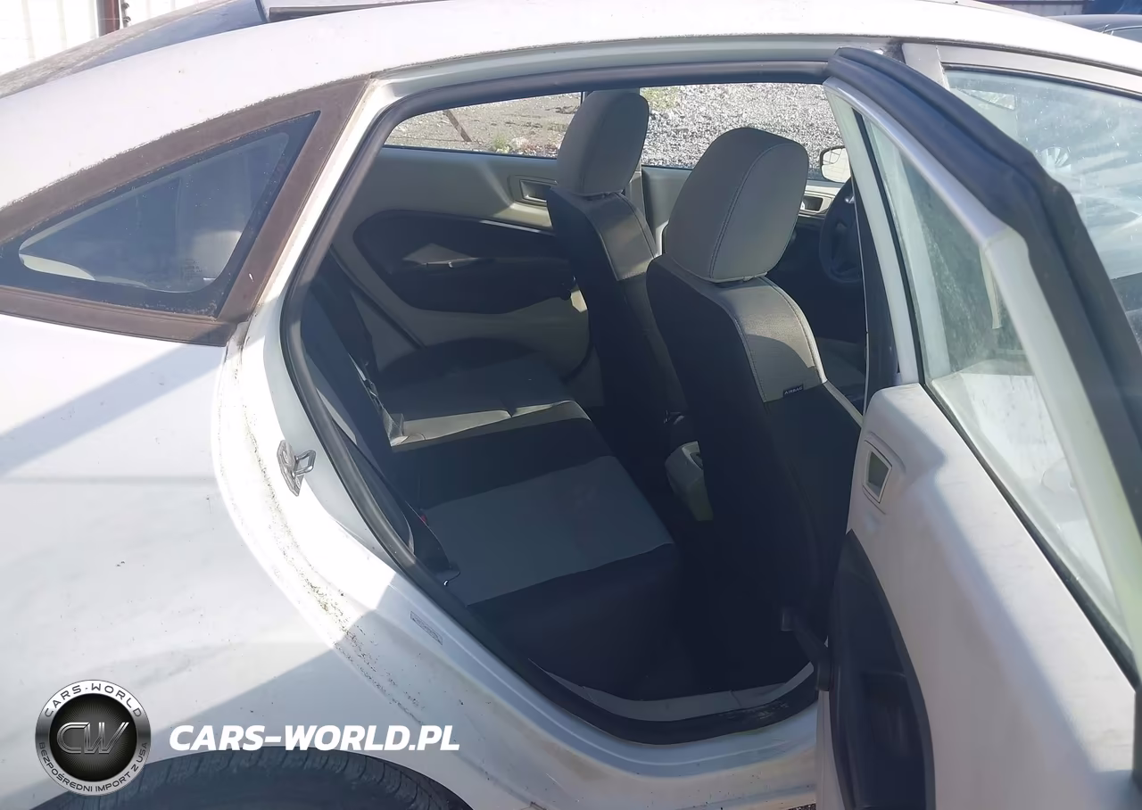 2013 Ford Fiesta S VIN:3FADP4AJ6DM207982 - 8