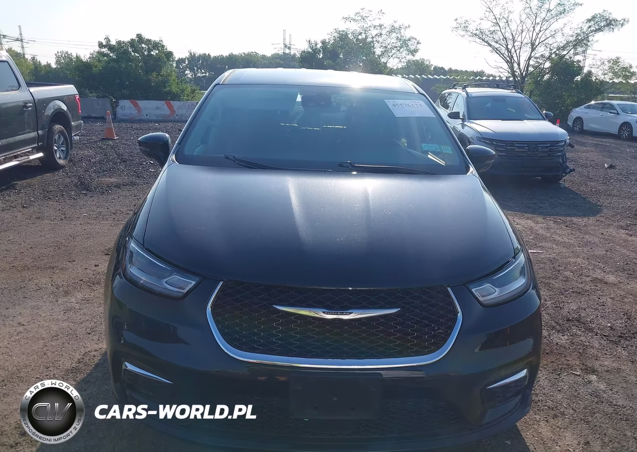 2024 Chrysler Pacifica Touring L VIN:2C4RC1BG8RR147121 - 12