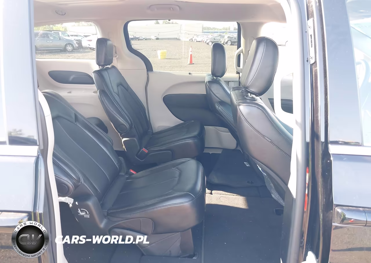 2024 Chrysler Pacifica Touring L VIN:2C4RC1BG8RR147121 - 8