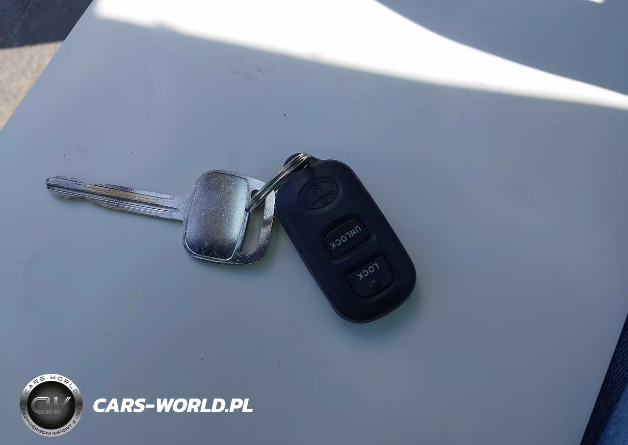 2003 Toyota Corolla Le VIN:1NXBR32E33Z153294 - 11
