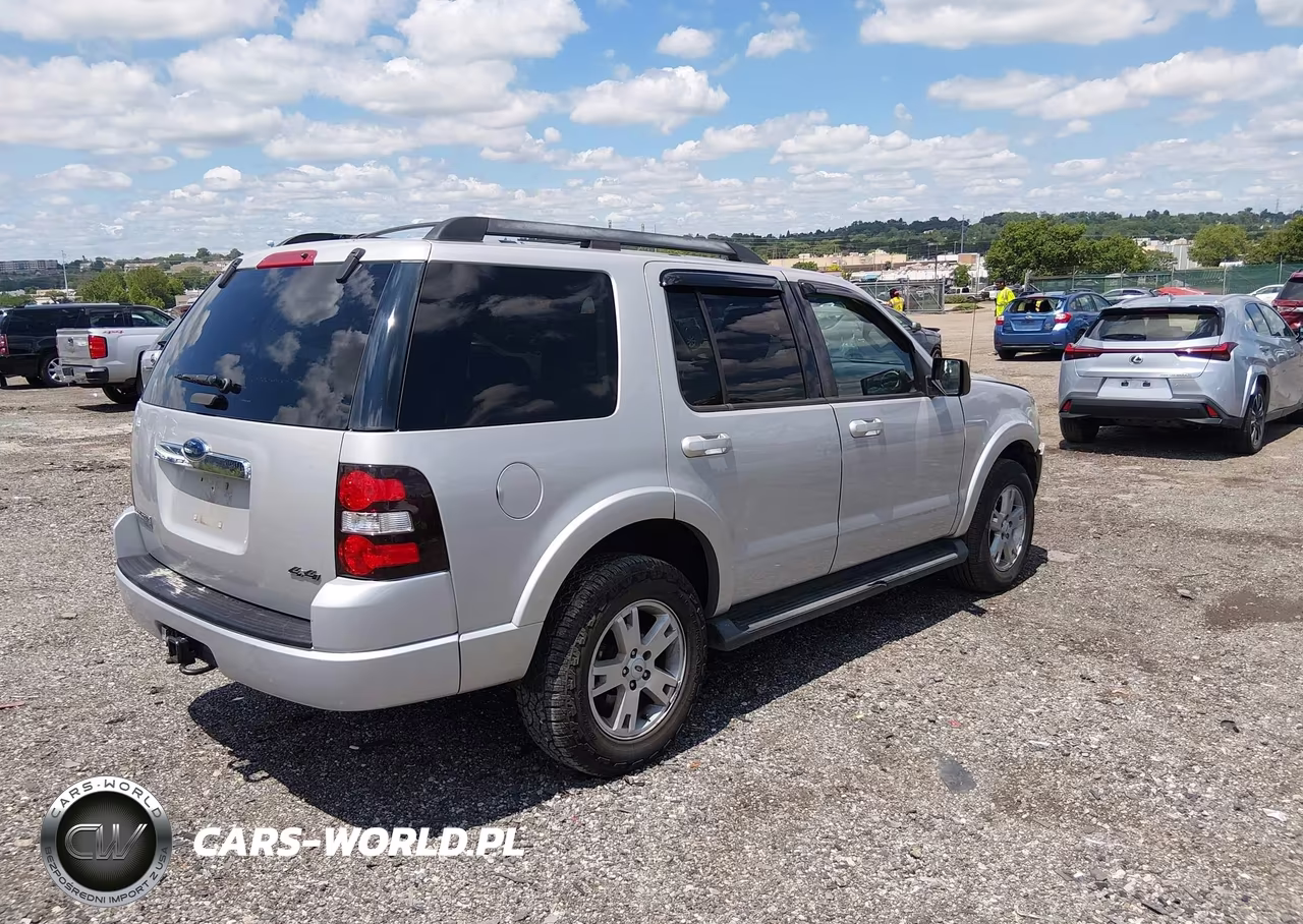 2009 Ford Explorer Xlt VIN:1FMEU73E49UA42618 - 4