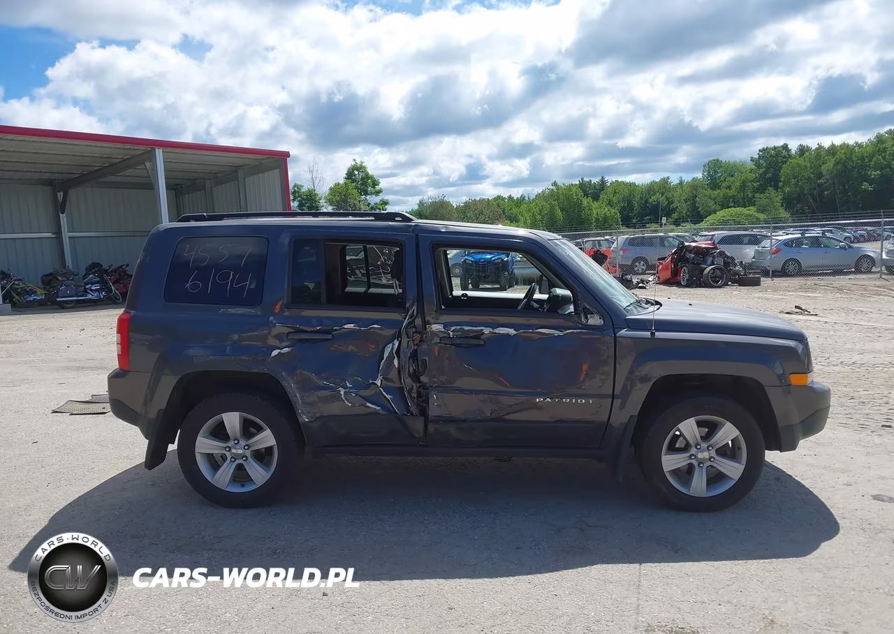 2016 Jeep Patriot Latitude VIN:1C4NJRFB4GD672176 - 14