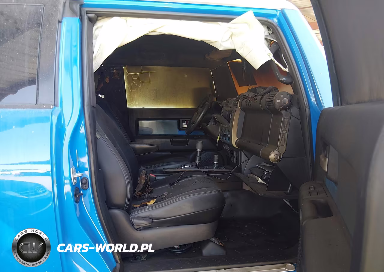 2007 Toyota Fj Cruiser VIN:JTEBU11FX70079155 - 5