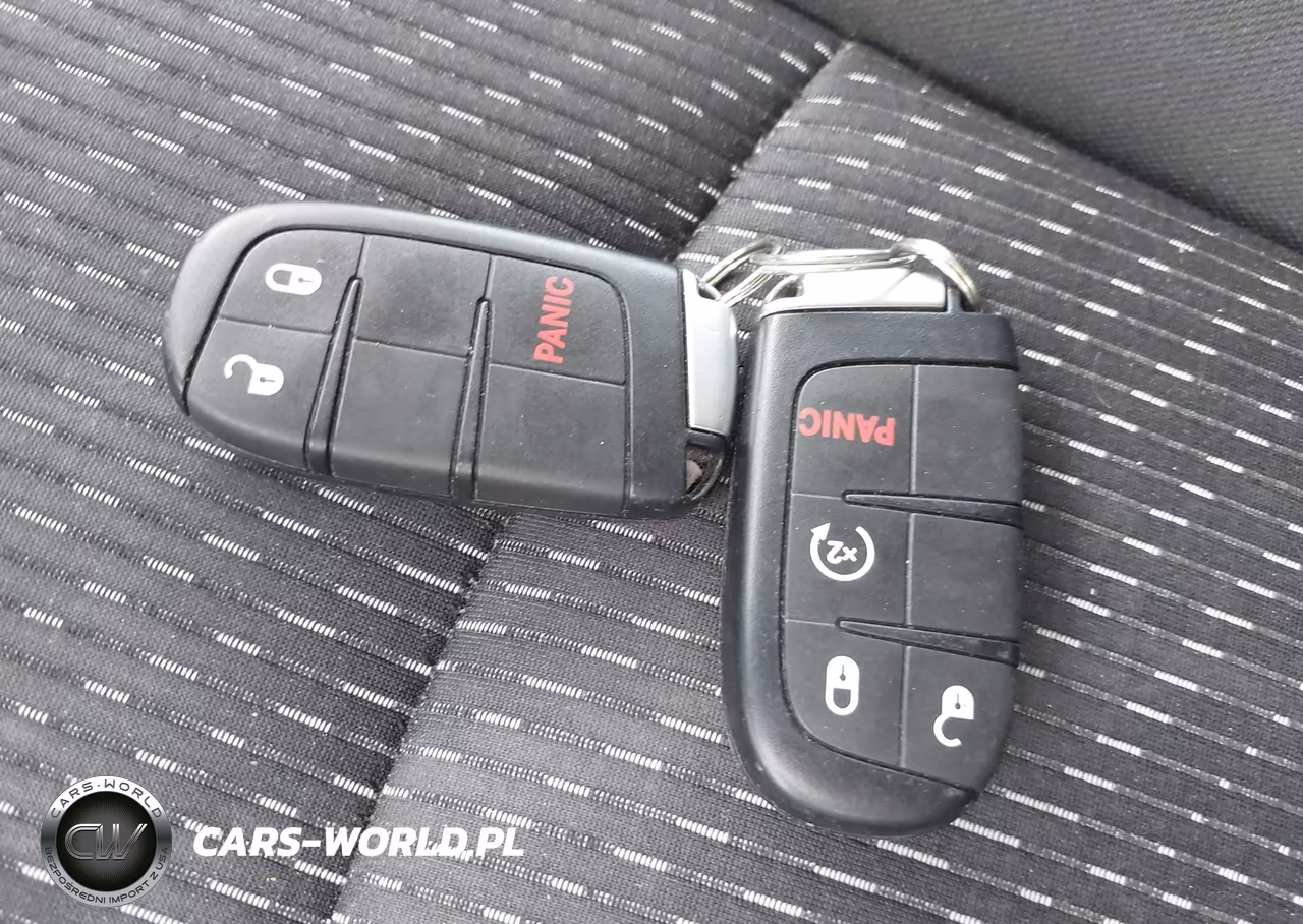 2018 Dodge Journey Se VIN:3C4PDCAB6JT384004 - 11