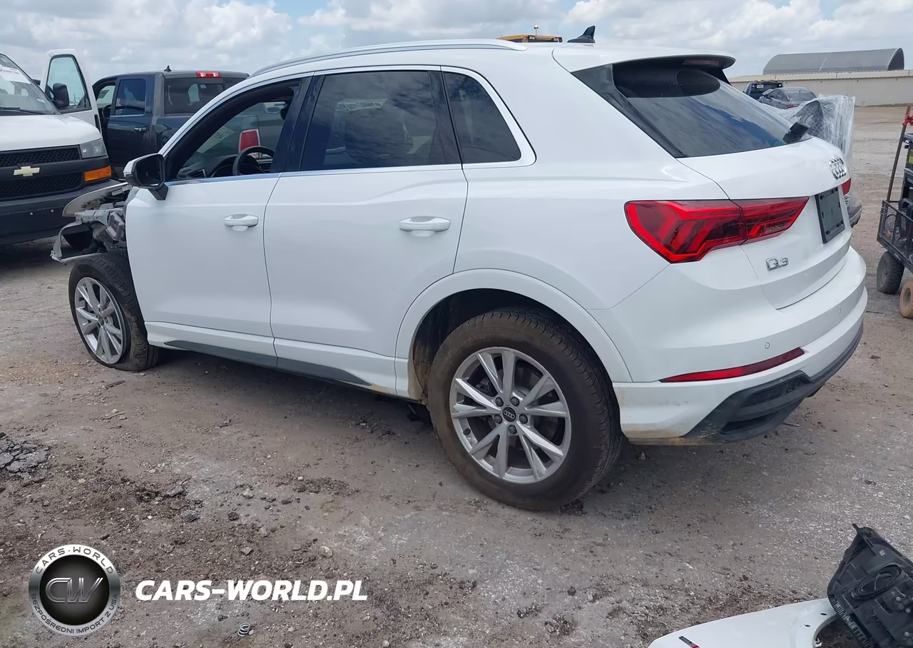 2025 Audi Q3 Premium 45 Tfsi S Line Quattro Tiptronic VIN:WA1DECF37S1082600 - 3