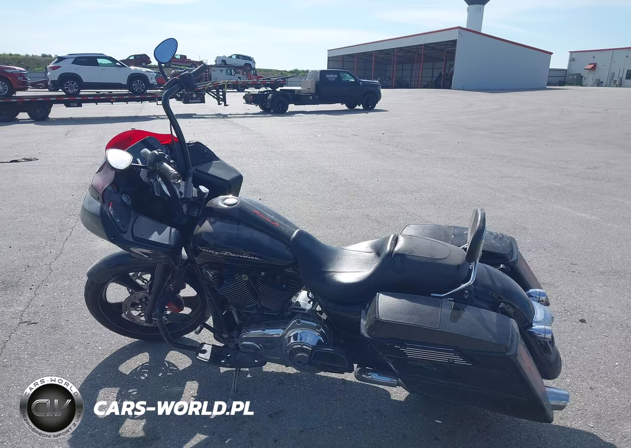 2012 Harley-Davidson Fltrx Road Glide Custom VIN:1HD1KHM18CB611563 - 14