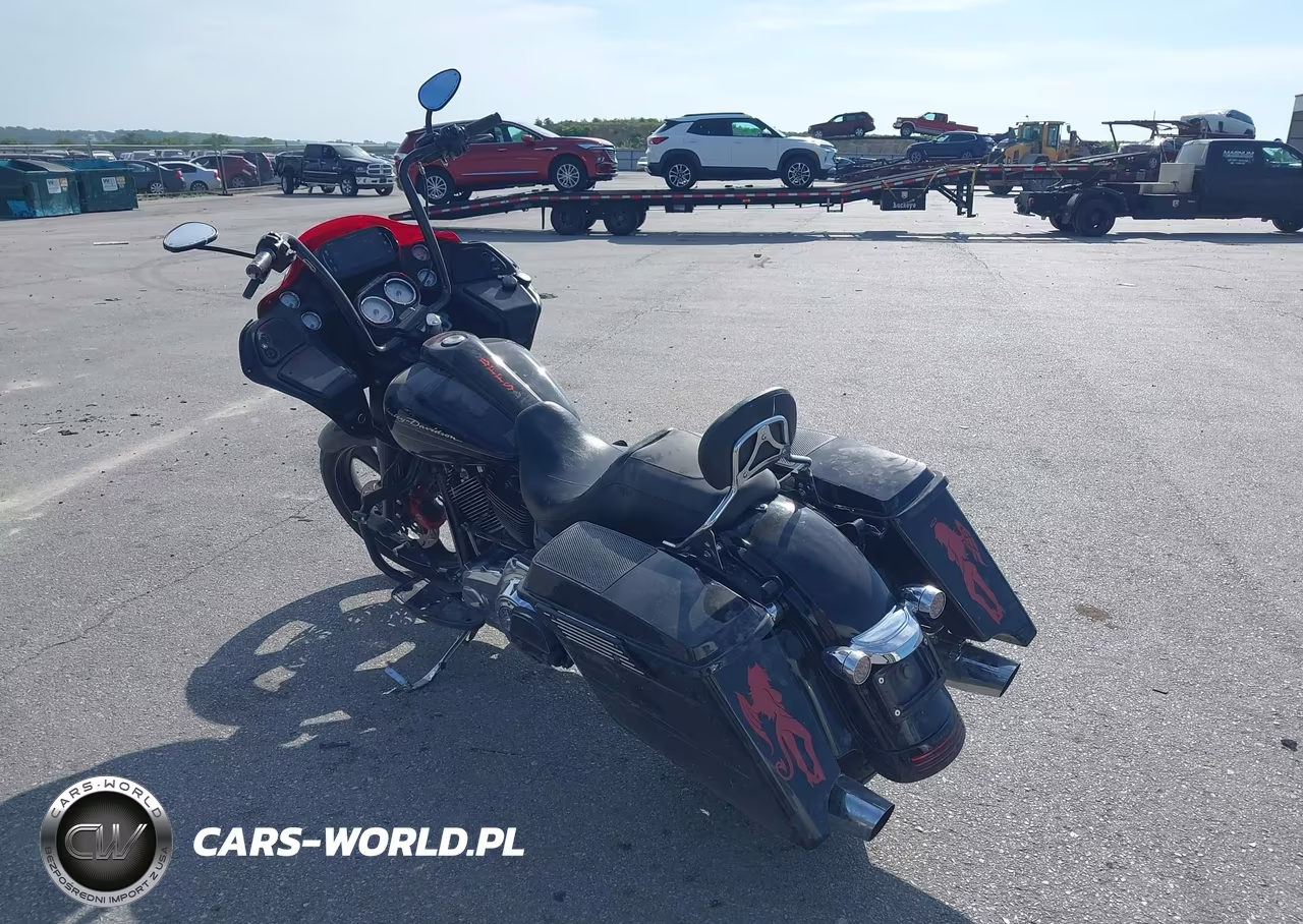 2012 Harley-Davidson Fltrx Road Glide Custom VIN:1HD1KHM18CB611563 - 3