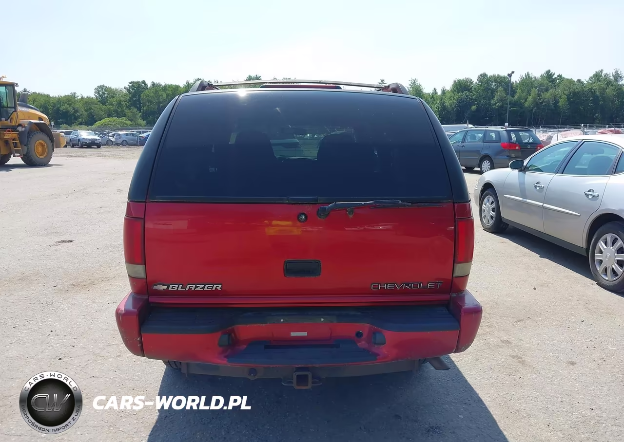 2000 Chevrolet Blazer Ls VIN:1GNDT13WXY2166807 - 15
