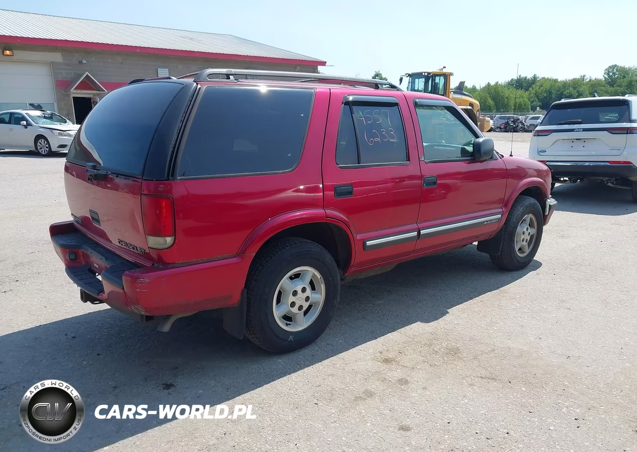 2000 Chevrolet Blazer Ls VIN:1GNDT13WXY2166807 - 4