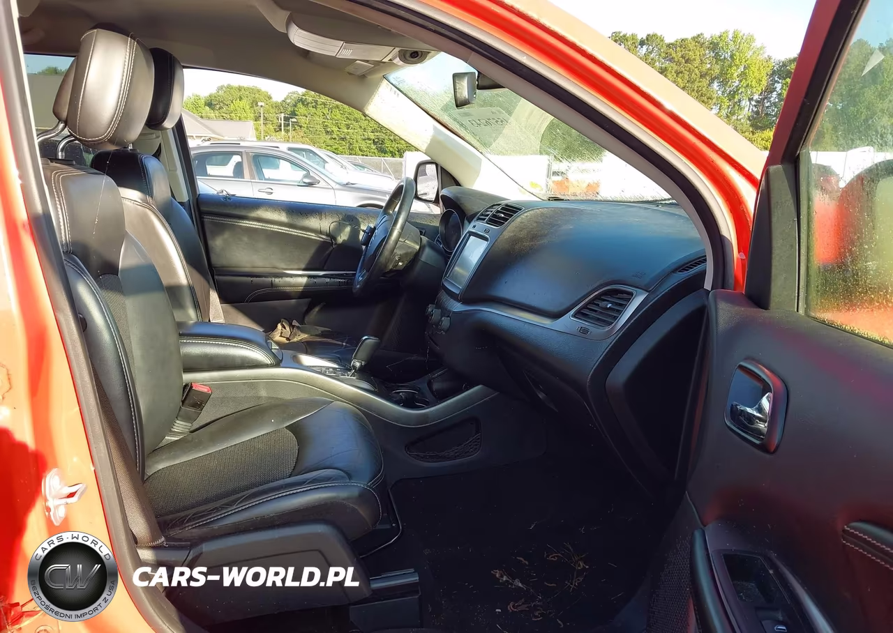 2019 Dodge Journey Crossroad VIN:3C4PDCGB7KT836874 - 5