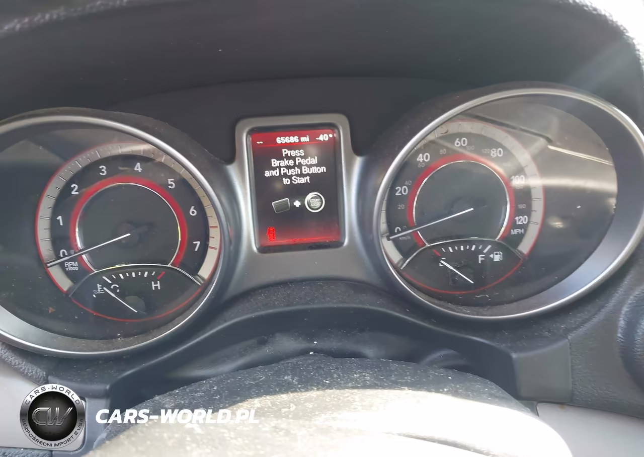 2019 Dodge Journey Crossroad VIN:3C4PDCGB7KT836874 - 7