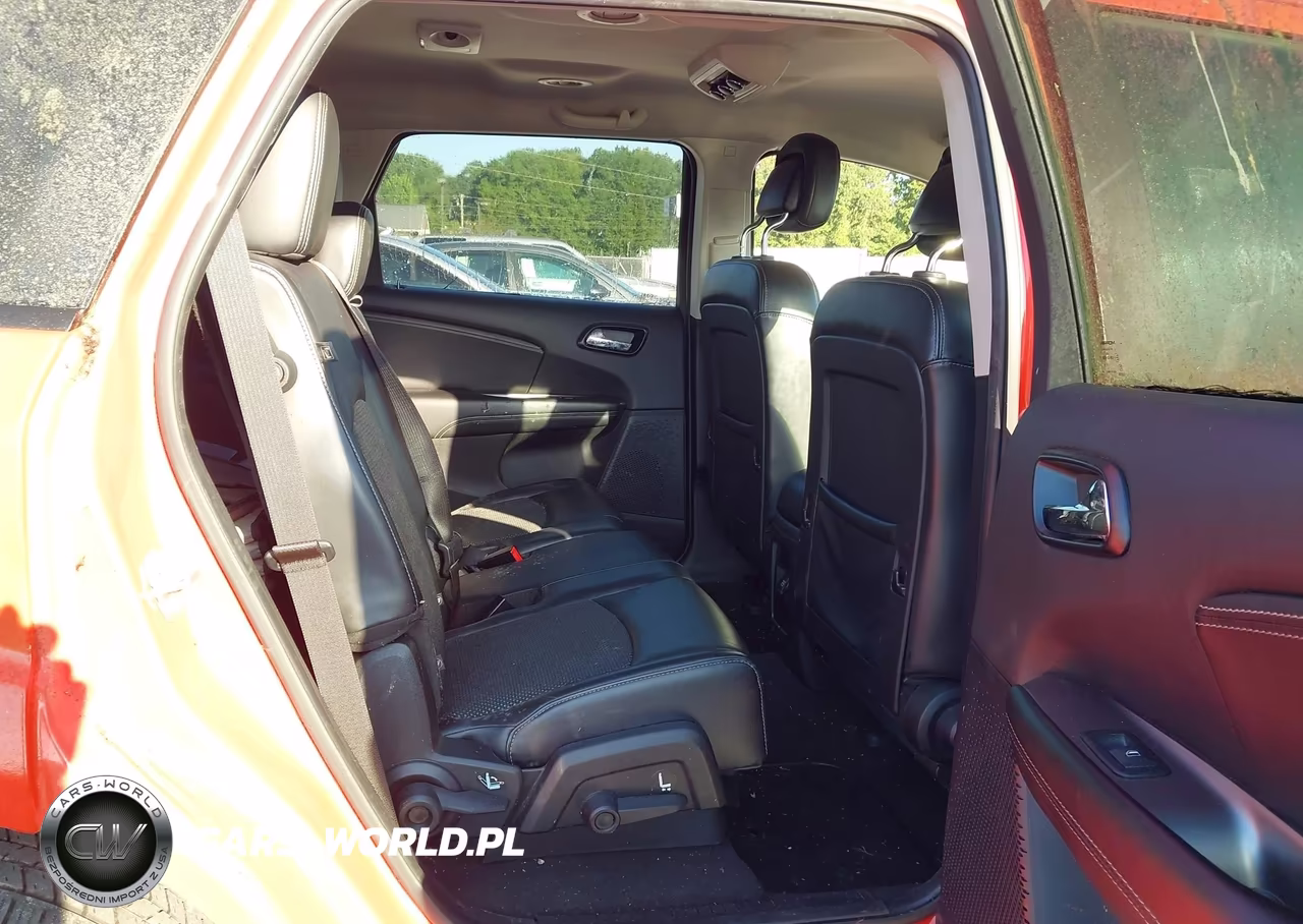 2019 Dodge Journey Crossroad VIN:3C4PDCGB7KT836874 - 8