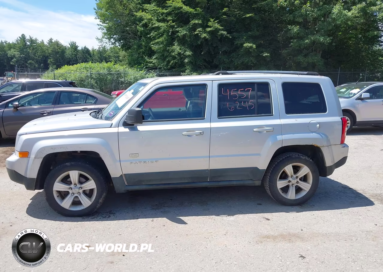 2011 Jeep Patriot Latitude X VIN:1J4NF4GB4BD166935 - 12