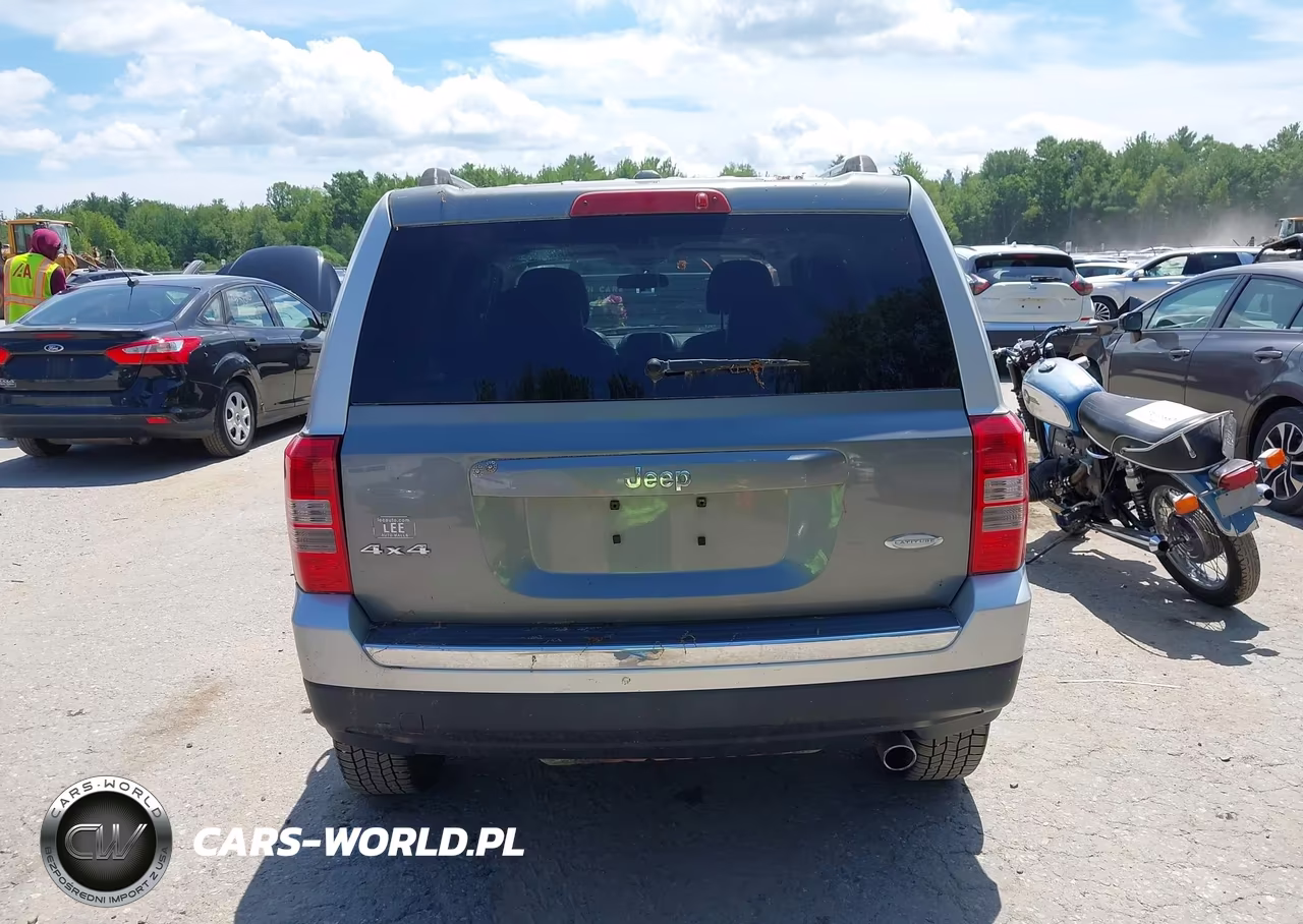 2011 Jeep Patriot Latitude X VIN:1J4NF4GB4BD166935 - 15