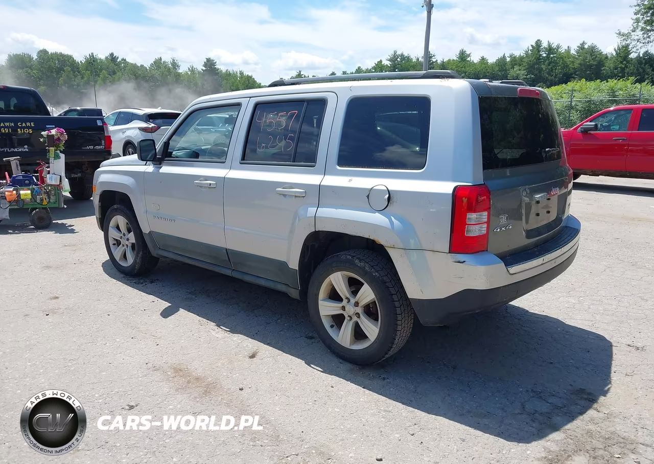 2011 Jeep Patriot Latitude X VIN:1J4NF4GB4BD166935 - 3