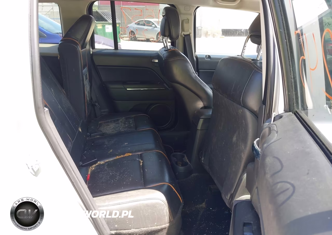 2011 Jeep Patriot Latitude X VIN:1J4NF4GB4BD166935 - 8