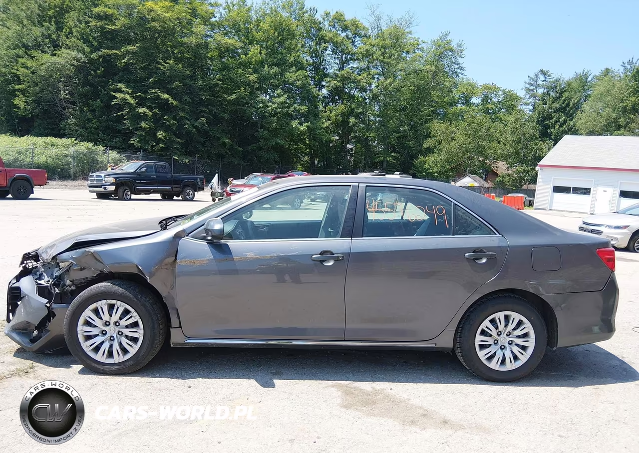 2014 Toyota Camry Le VIN:4T4BF1FK1ER365360 - 15