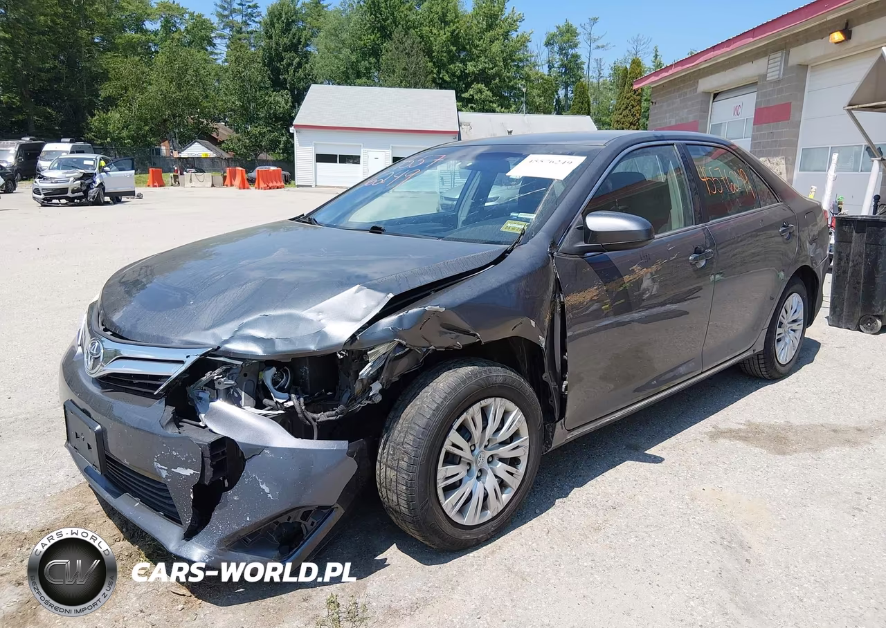 2014 Toyota Camry Le VIN:4T4BF1FK1ER365360 - 2