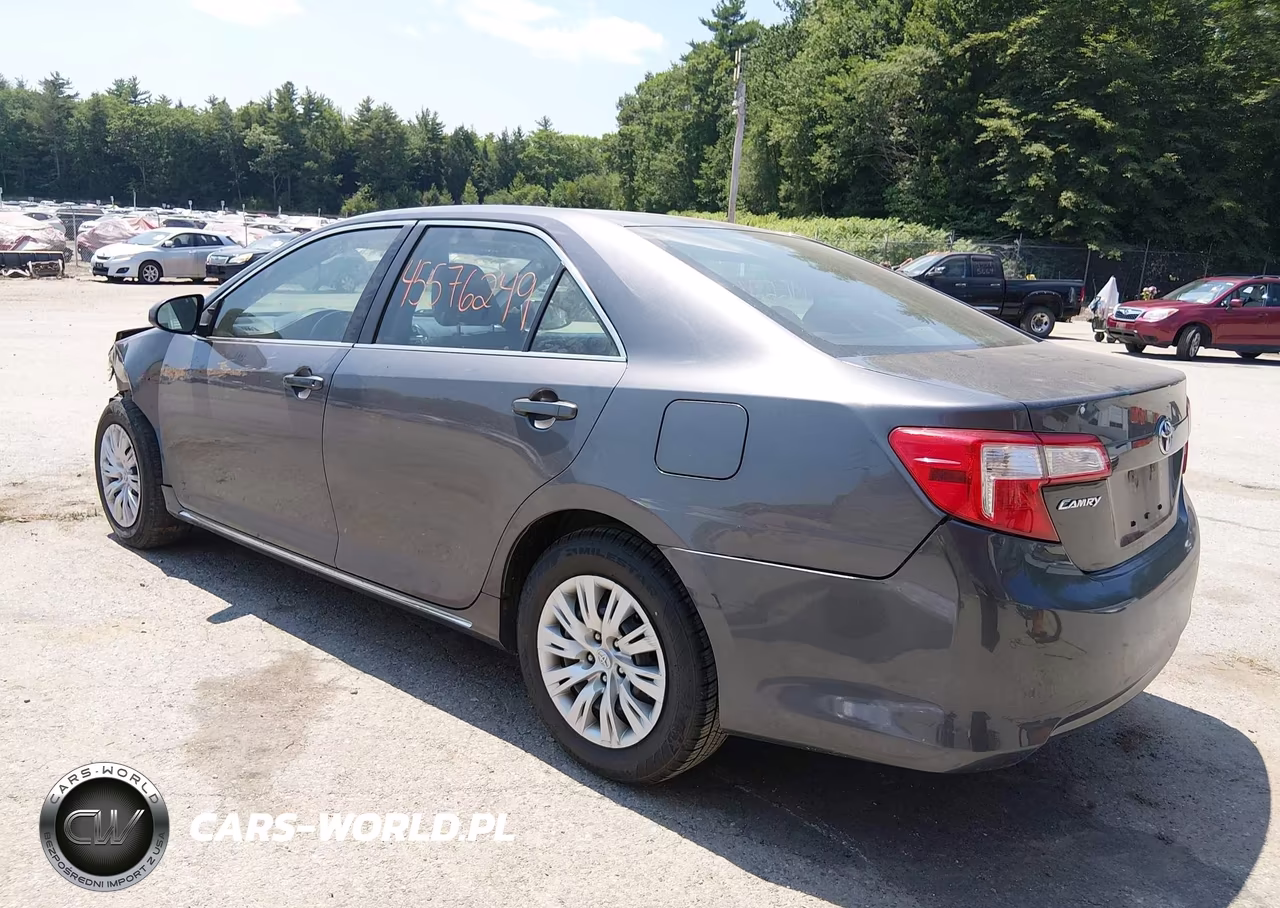 2014 Toyota Camry Le VIN:4T4BF1FK1ER365360 - 3