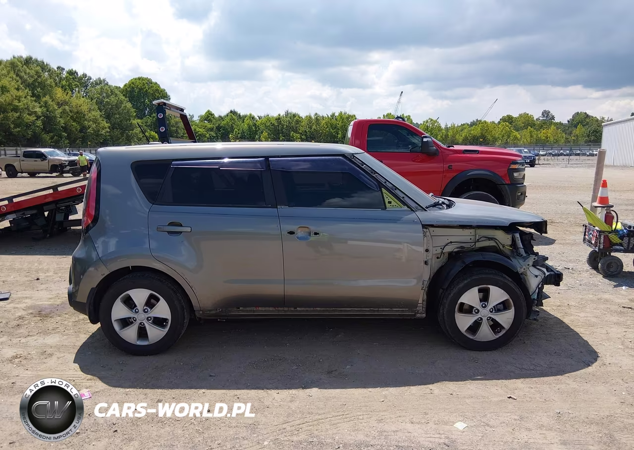 2015 Kia Soul VIN:KNDJN2A21F7168036 - 14