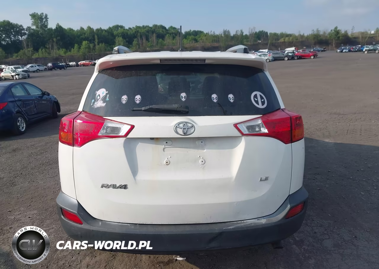 2015 Toyota Rav4 Le VIN:JTMZFREV2FJ056717 - 16