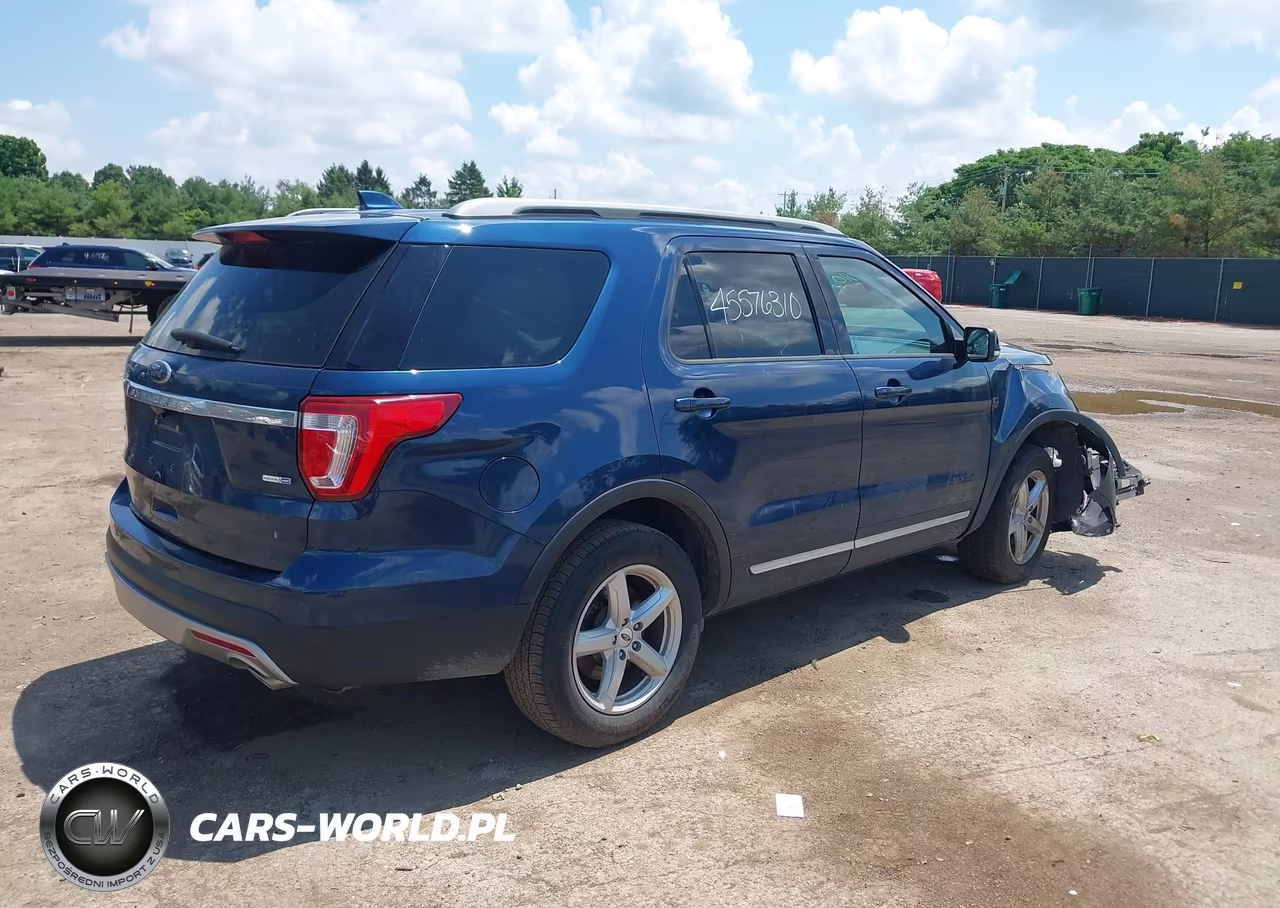 2016 Ford Explorer Xlt VIN:1FM5K8D83GGC74014 - 4