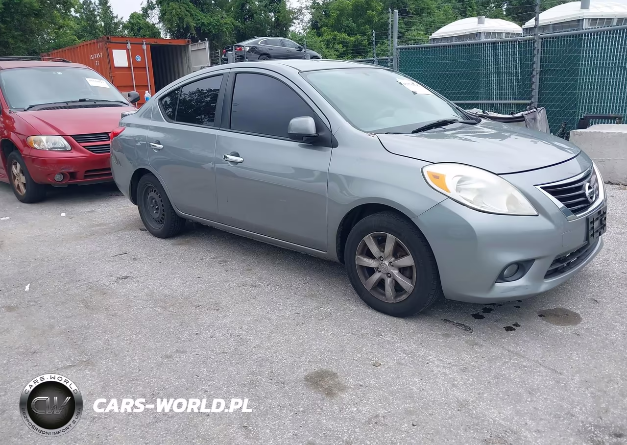 2013 Nissan Versa 1.6 Sl – zdjęcie 1 z 13