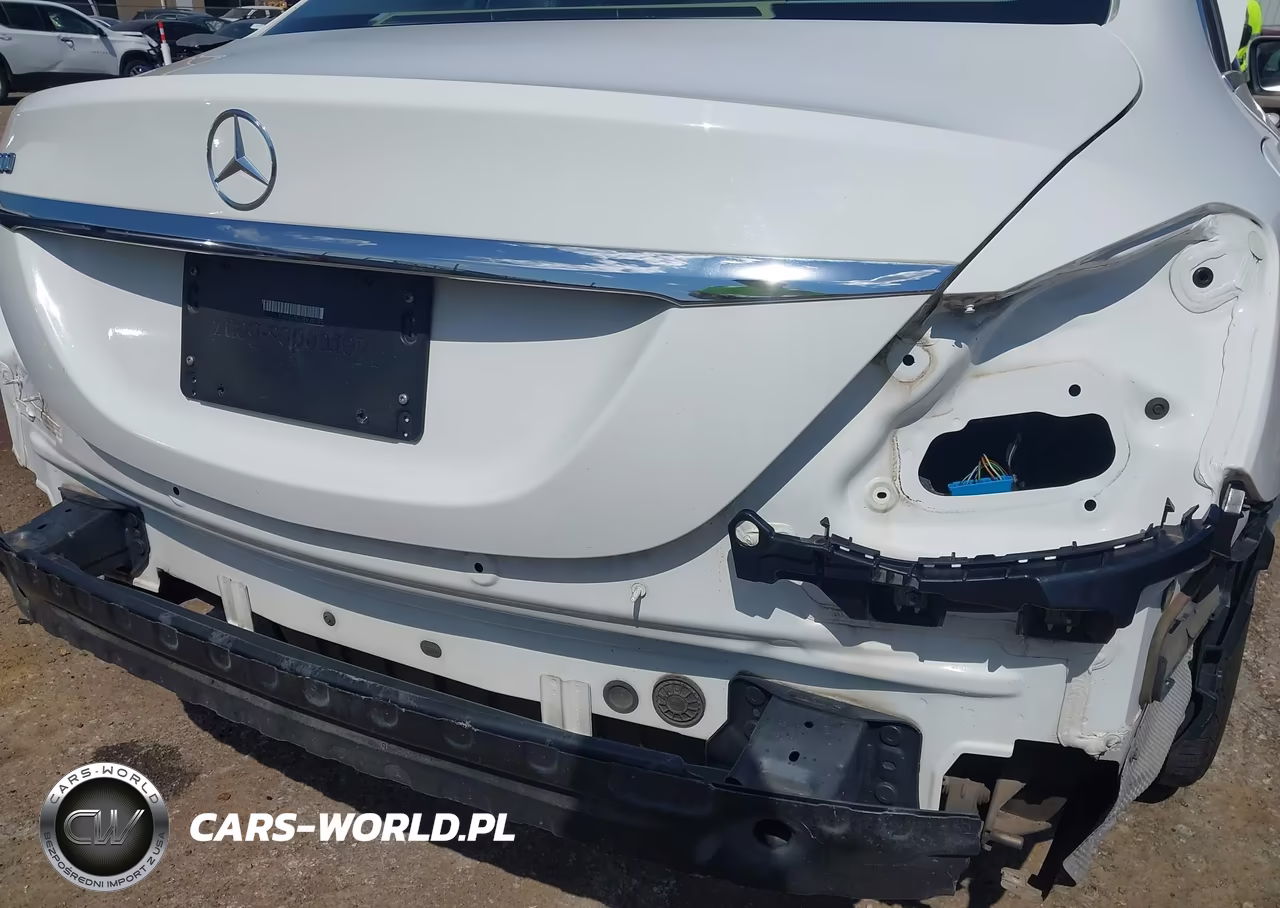 2016 Mercedes-Benz C 300 VIN:55SWF4JB1GU151178 - 6