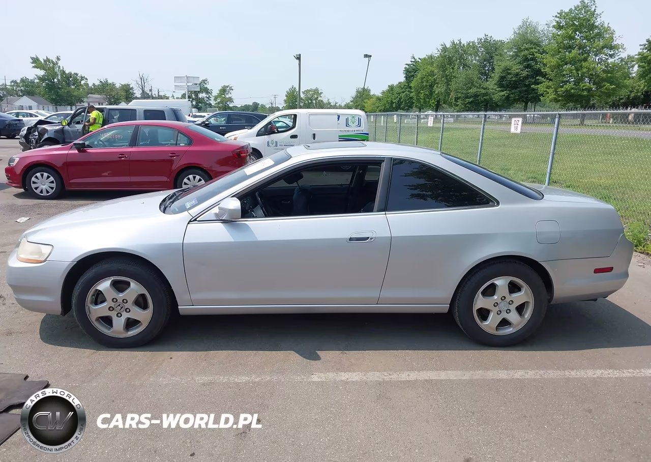 2000 Honda Accord 3.0 Ex VIN:1HGCG2257YA022484 - 14