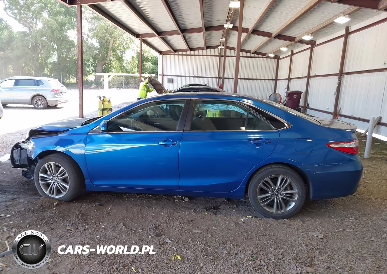 2017 Toyota Camry Le VIN:4T1BF1FK2HU666105 - 15