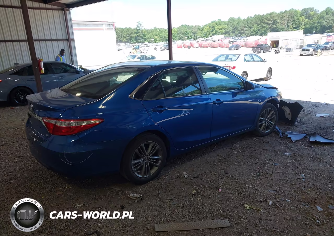 2017 Toyota Camry Le VIN:4T1BF1FK2HU666105 - 4
