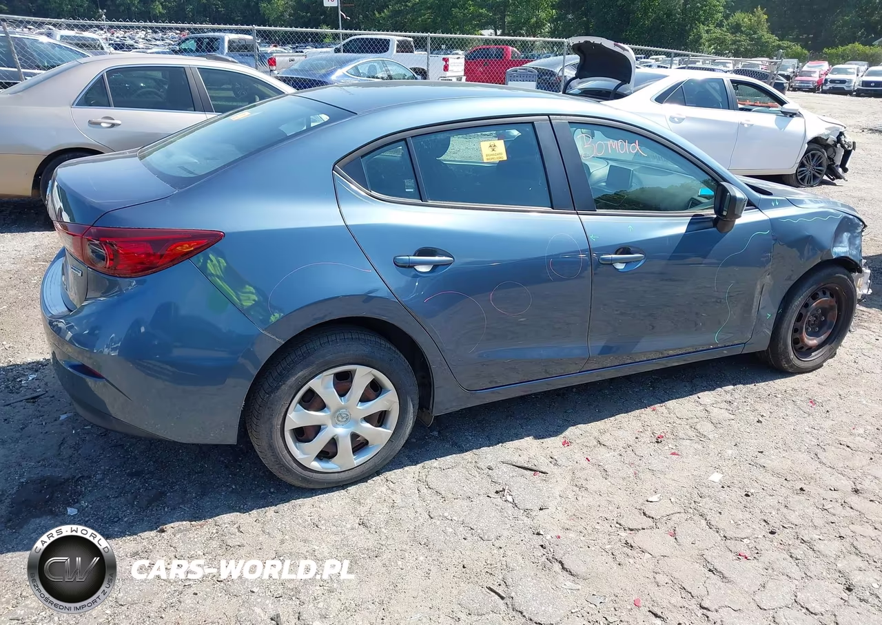 2015 Mazda Mazda3 I Sport VIN:3MZBM1U78FM230026 - 4