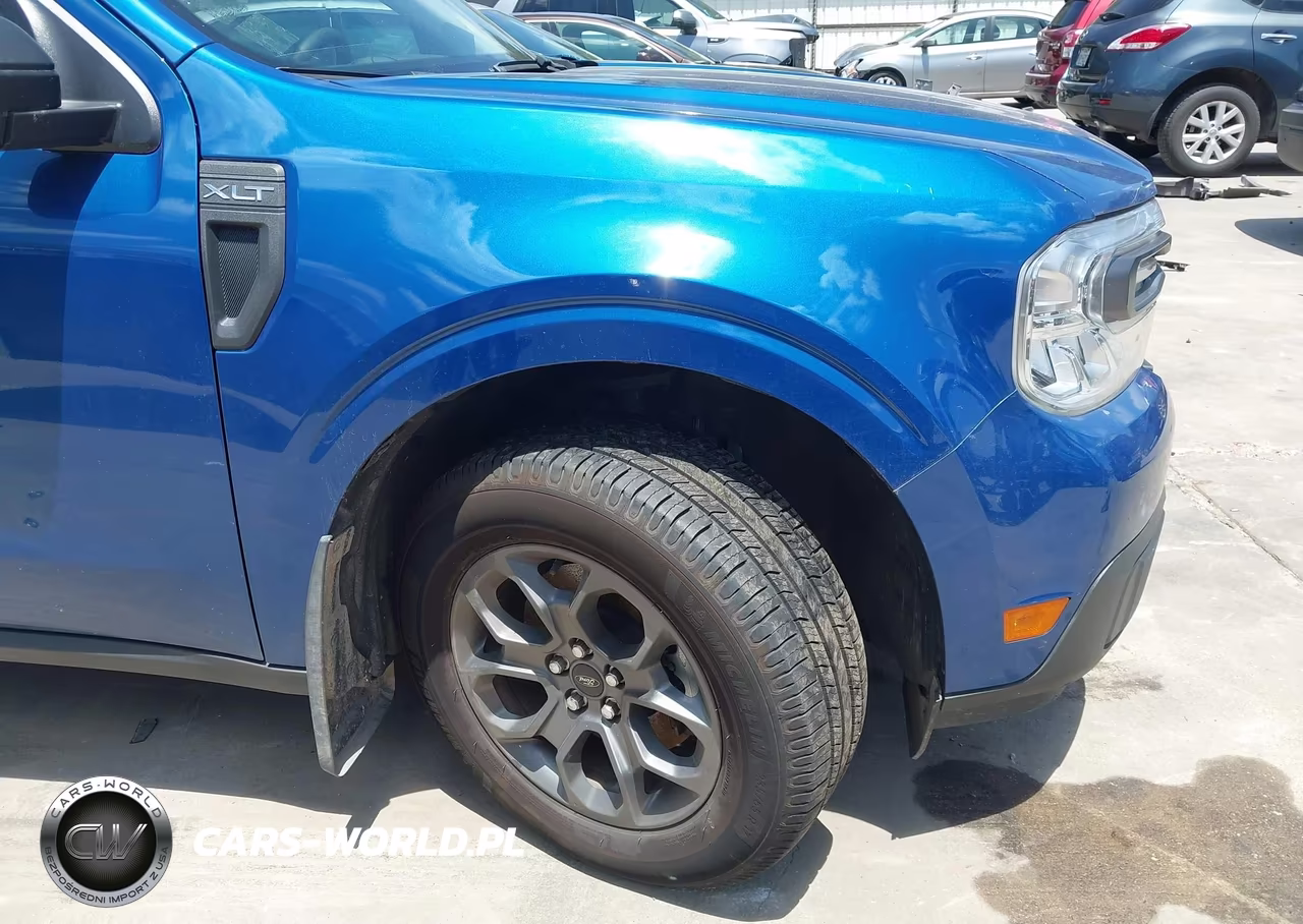 2024 Ford Maverick Xlt VIN:3FTTW8J96RRA61454 - 17