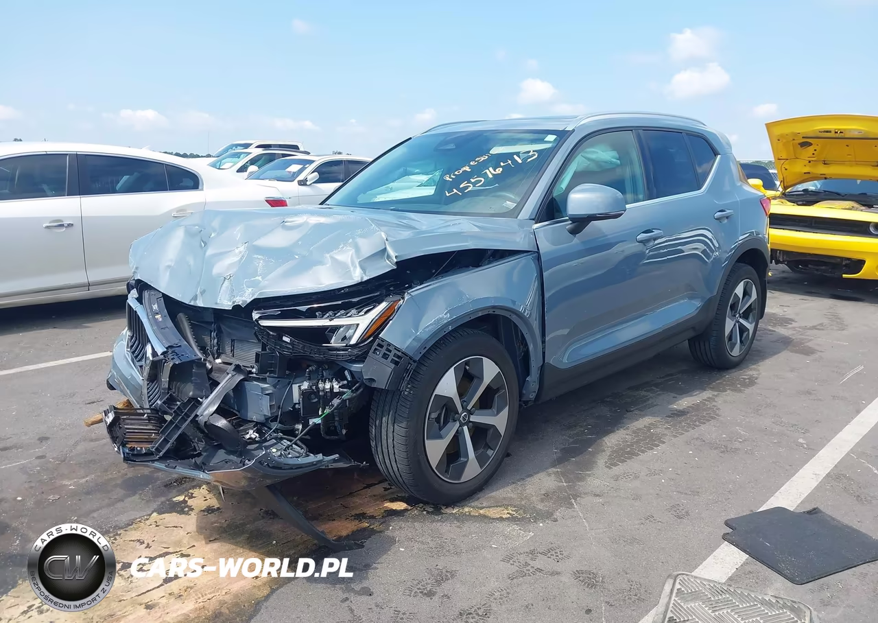 2023 Volvo Xc40 B5 Plus Bright Theme VIN:YV4L12UNXP2911251 - 2