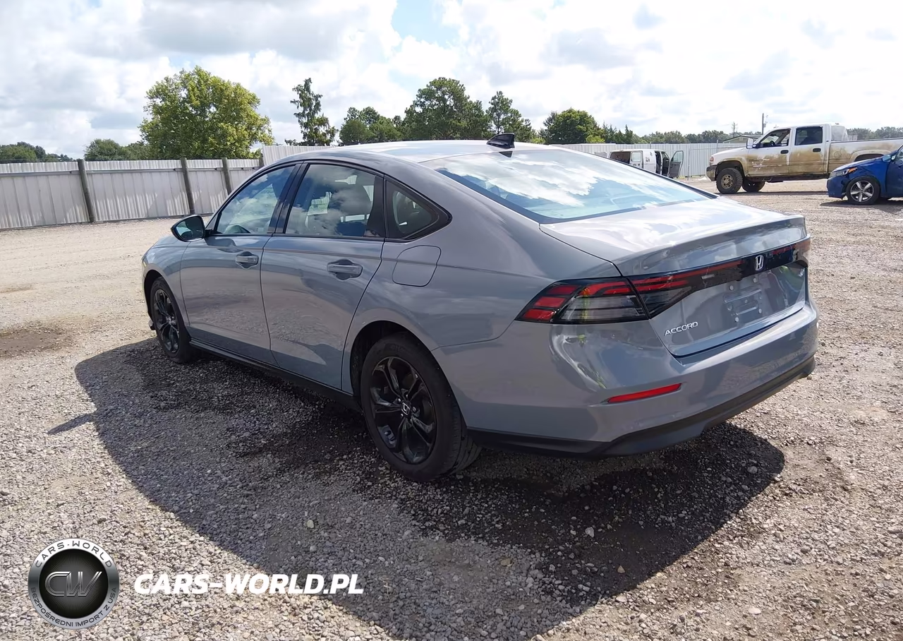 2025 Honda Accord Se VIN:1HGCY1F45SA070887 - 3