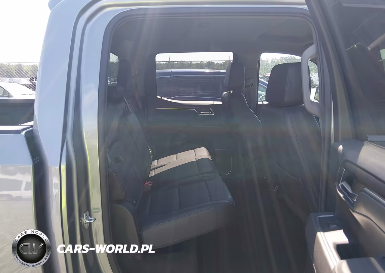 2026 GMC Sierra 1500 , Short Bed, Slt, 4Wd VIN:1GTUUDED5TZ267739 - 8