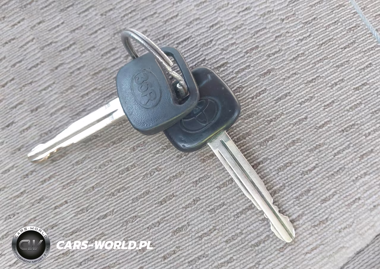 2002 Toyota Camry Le VIN:4T1BE32K72U056891 - 11
