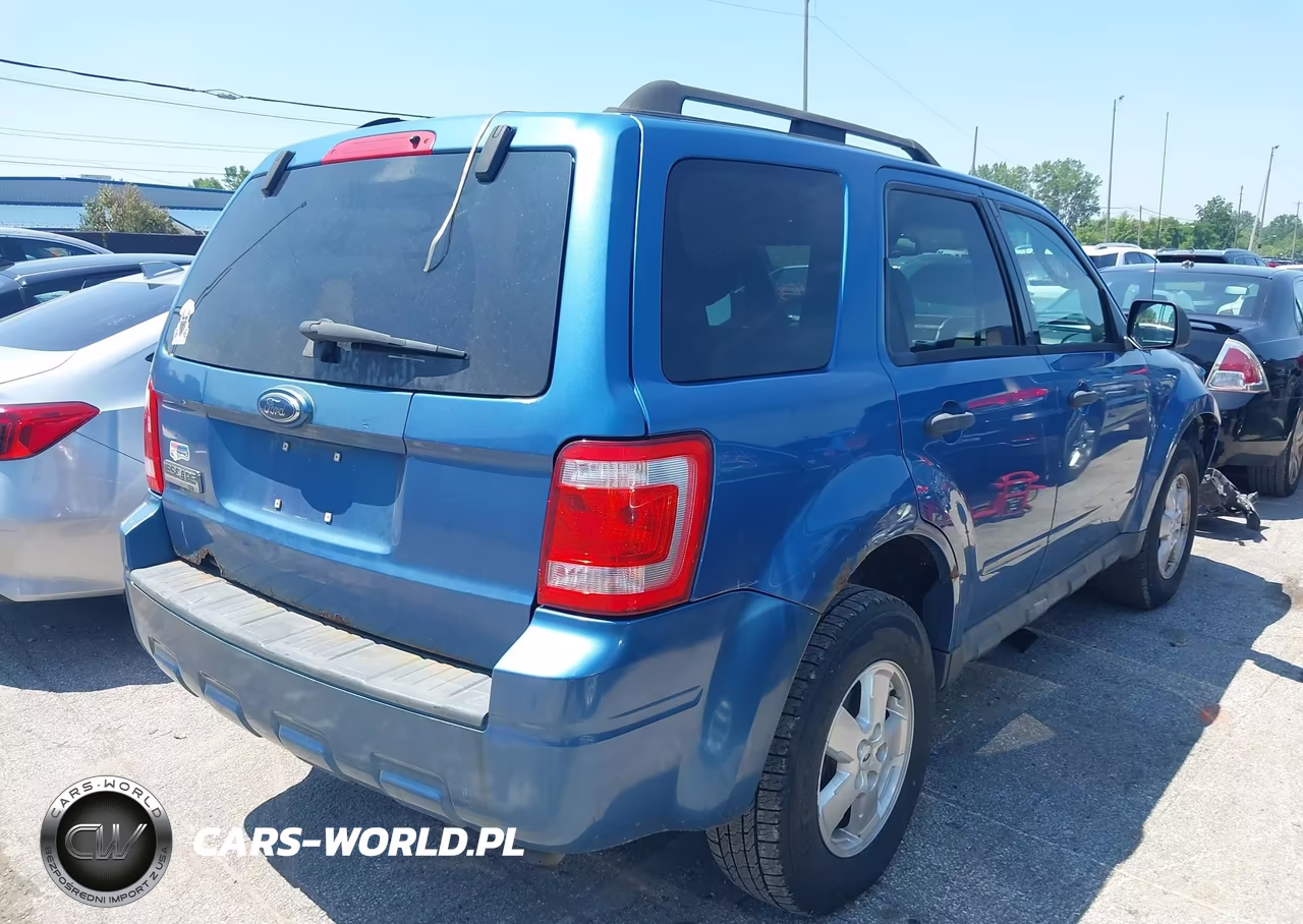 2009 Ford Escape Xlt VIN:1FMCU03769KC46901 - 4