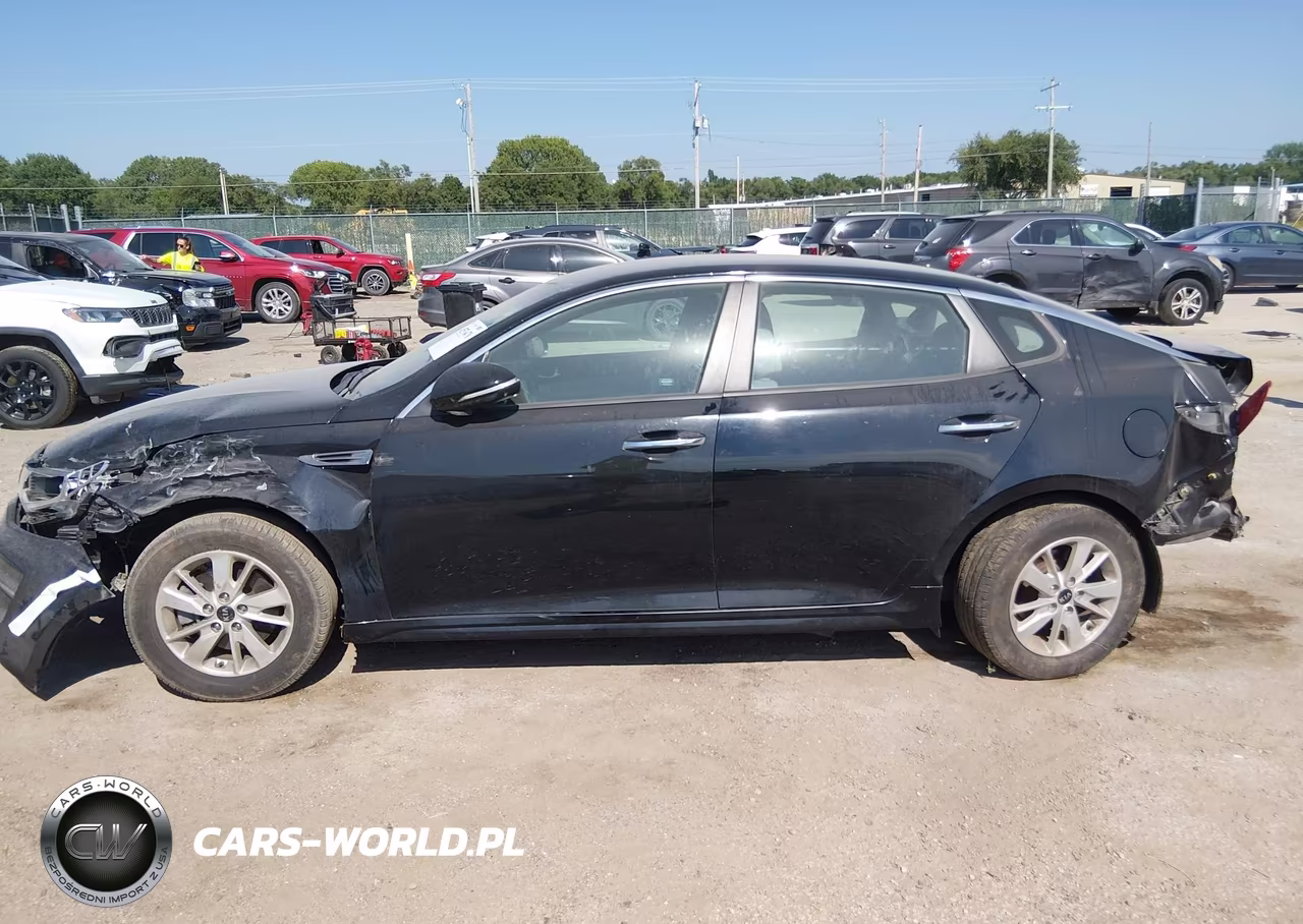 2017 Kia Optima Lx VIN:5XXGT4L30HG152566 - 14
