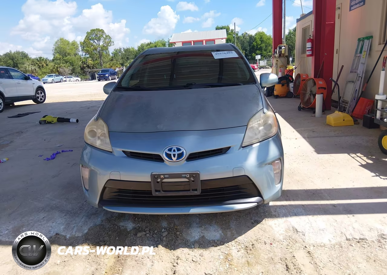 2013 Toyota Prius Two VIN:JTDKN3DU5D5686876 - 12
