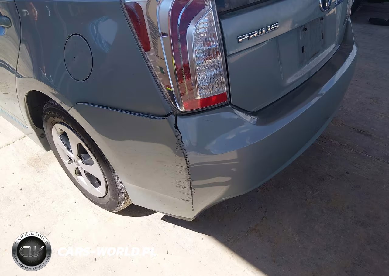 2013 Toyota Prius Two VIN:JTDKN3DU5D5686876 - 6