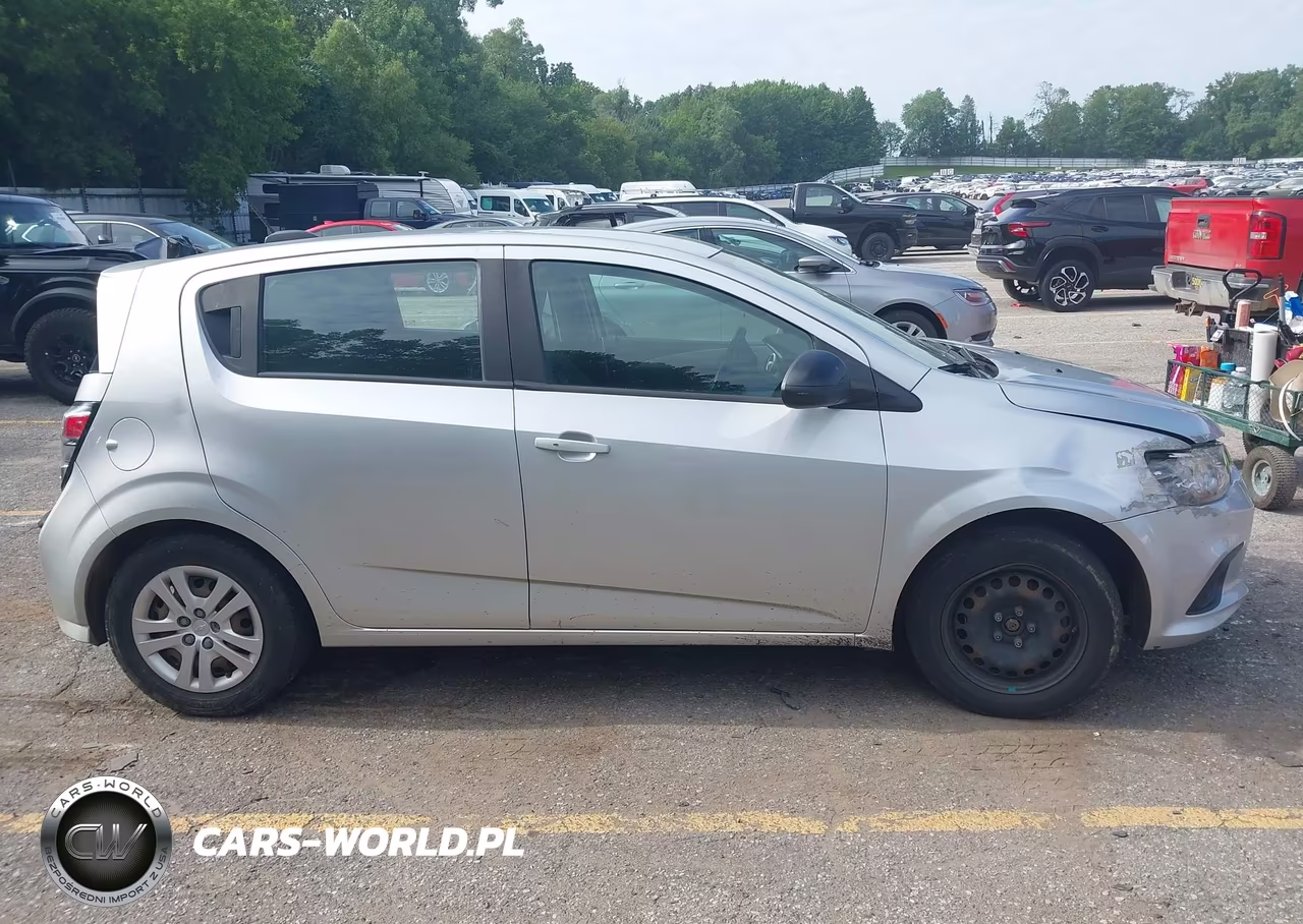 2020 Chevrolet Sonic VIN:1G1JG6SB1L4132109 - 14
