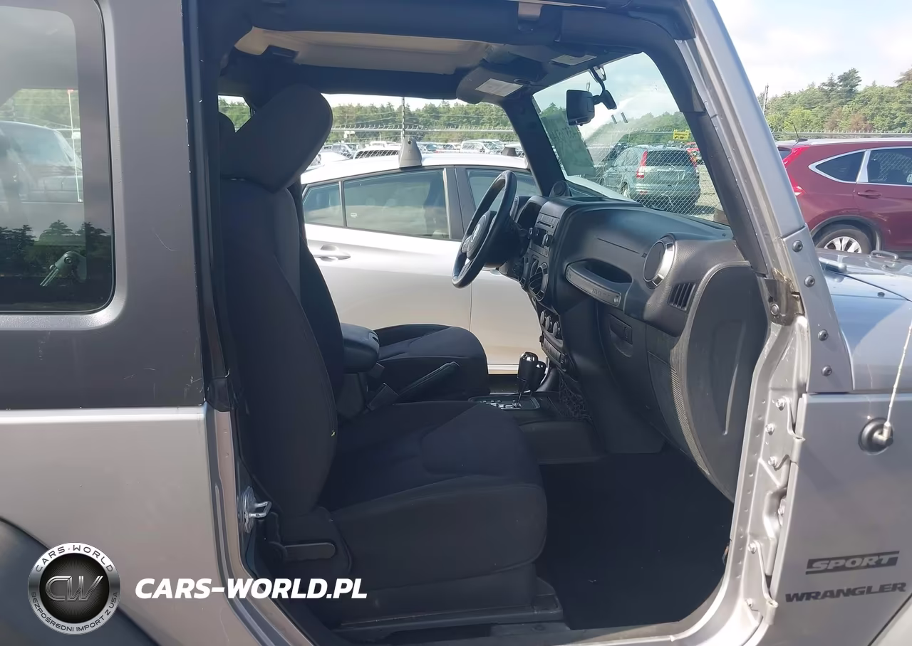 2013 Jeep Wrangler Sport VIN:1C4AJWAG8DL549546 - 5