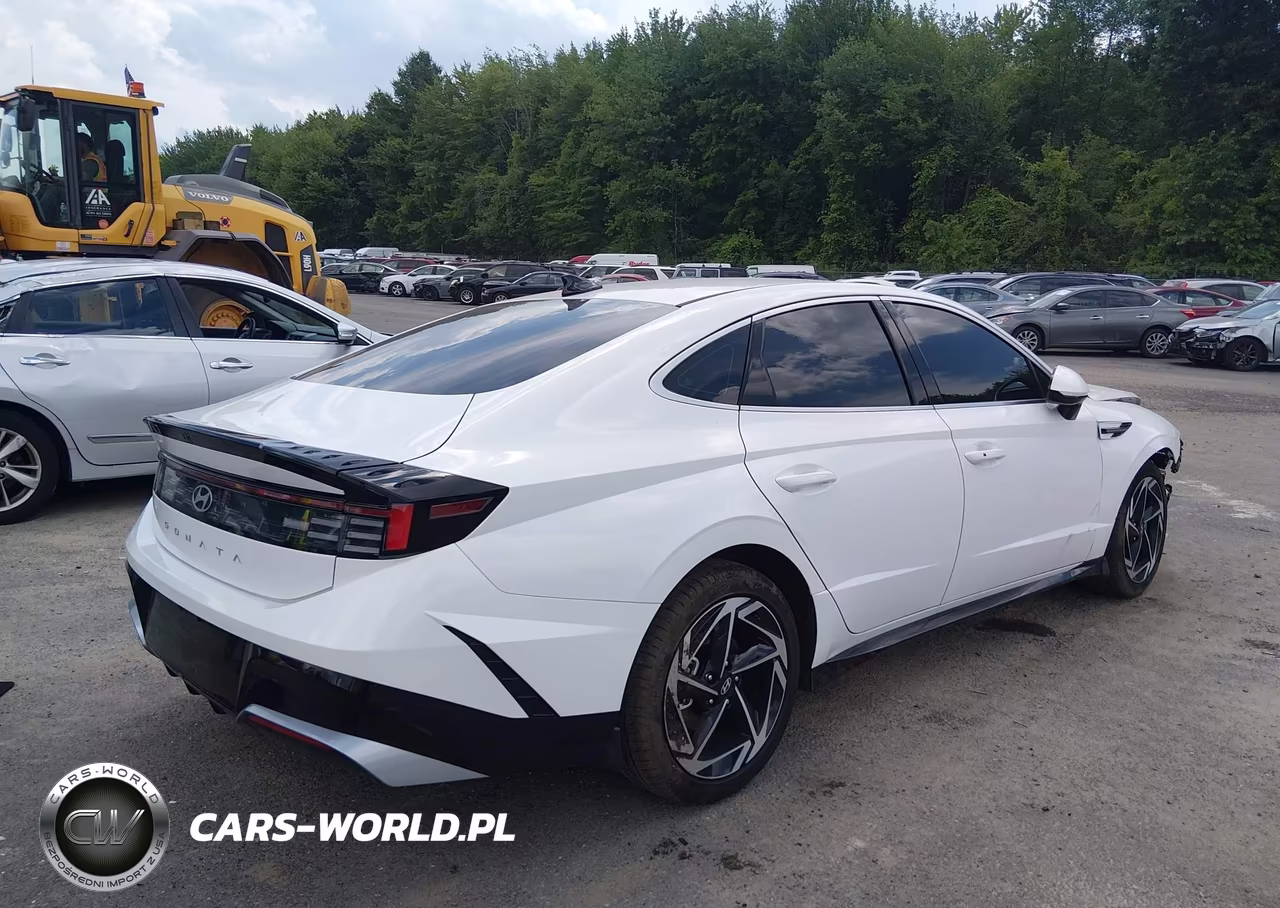 2026 Hyundai Sonata Sel Sport VIN:KMHL64JA7TA533290 - 4